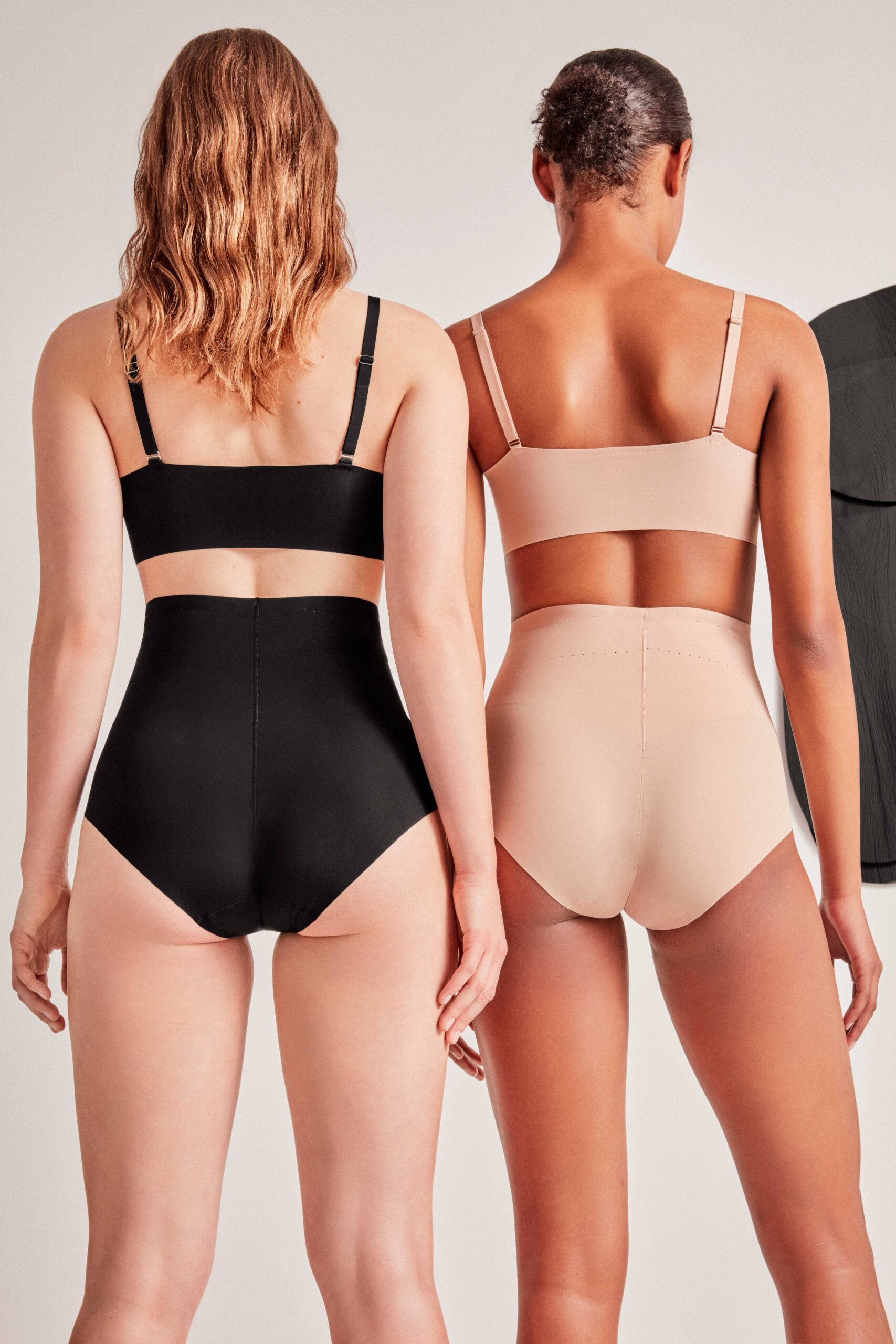 GISELA – Slip Modellante A Vita Alta Con Fascia In Silicone – Nero – Nude - immagine 3