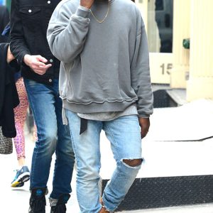 jeans strappati uomo