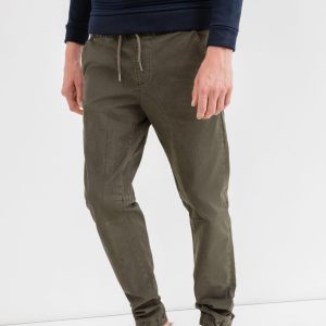pantaloni jogger
